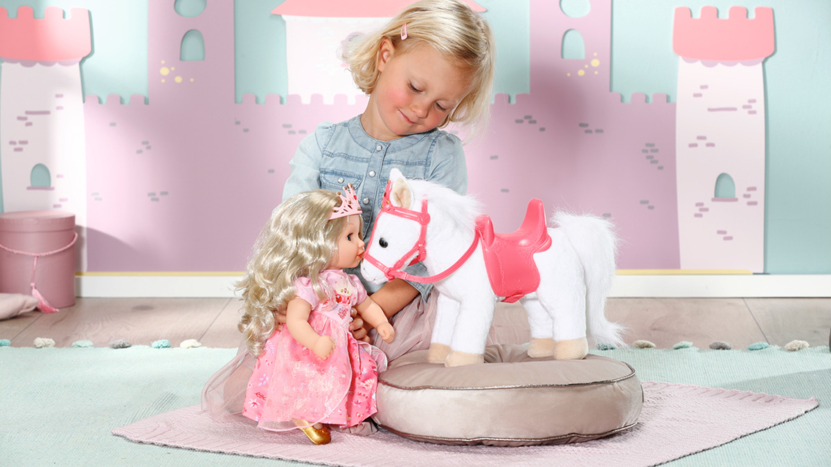 Gratis winactie: Baby Annabelle en haar schattige pony