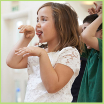 Beweegspelletjes: De leukste manier om te zingen, dansen en bewegen!