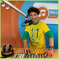 Nieuw: Dirk Scheele start als DJ bij Hallokids Radio