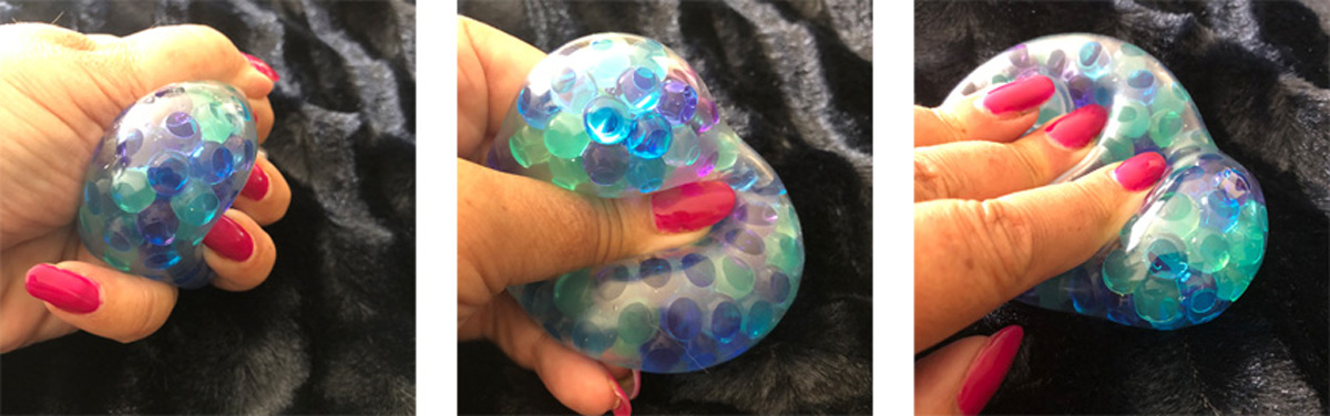 Slijmerige stressballen gevuld met orbs. De balzz zijn super knijpbaar