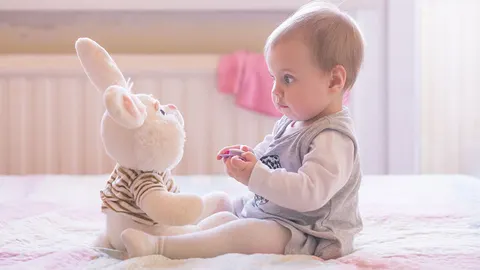 Ontwikkeling baby in maand 10