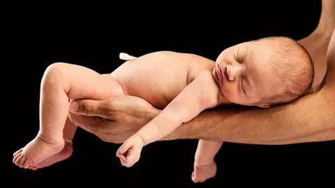 Wie mogen je baby aangeven bij de Burgerlijke Stand?
