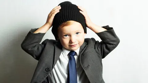 Feestelijke kleding voor de kleine man