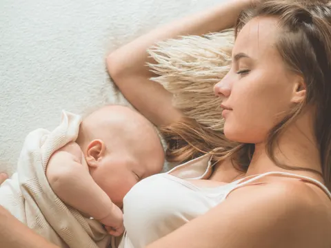Hoe ga je om met de hormonenveranderingen na de bevalling?