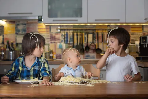 Zo houd je uiteten met jonge kinderen gezellig!