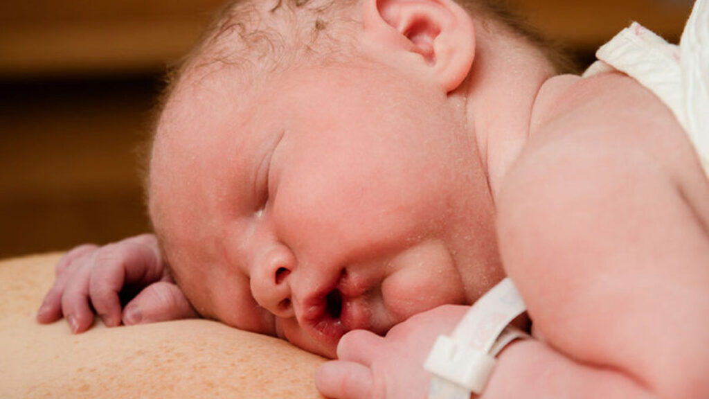 Welke reflexen heeft een pasgeboren baby?