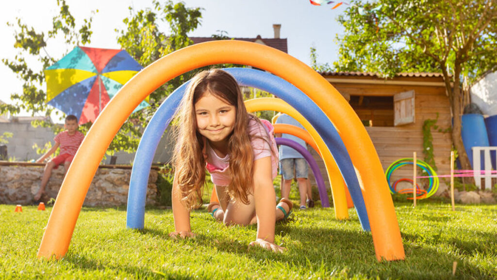 bundel uitbarsting rijst De meest uitdagende estafette spelletjes voor buiten! - Oudersenzo