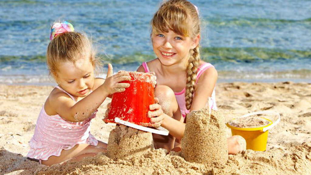 De allerleukste strandactiviteiten voor een zomerse dag