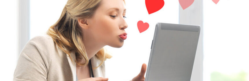 Pubers: Flirten via internet. Kan het kwaad?