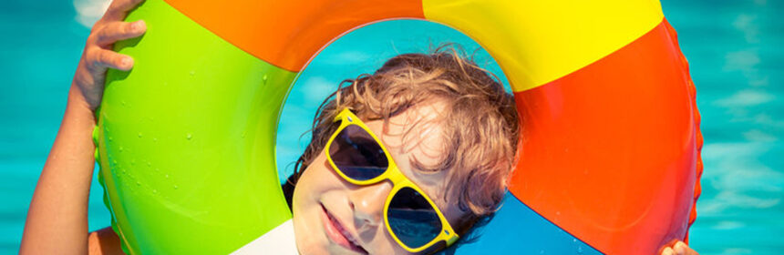 Op vakantie met de kleine: voorkom chaos en denk hieraan