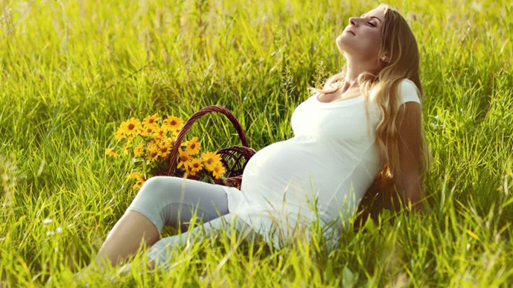 Zwanger in de zomer, wat kun je verwachten?