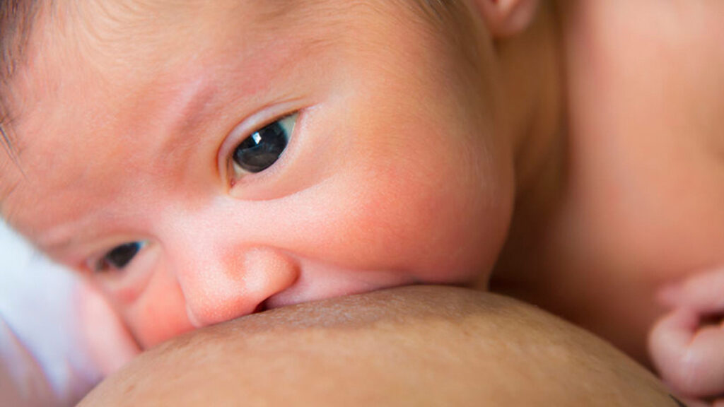 De eerste keer borstvoeding