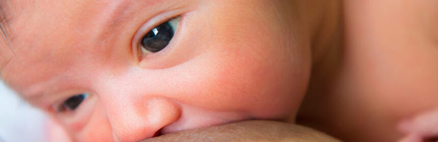 De eerste keer borstvoeding