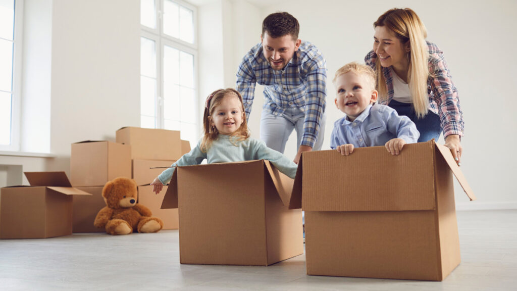 Verhuizen met kleine kinderen. Hoe laat je het soepel verlopen?