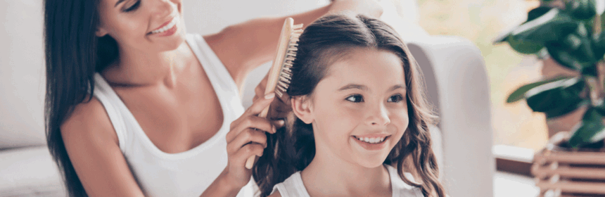 Klitten: Hoe je het haarborsteldrama bij kinderen kunt voorkomen