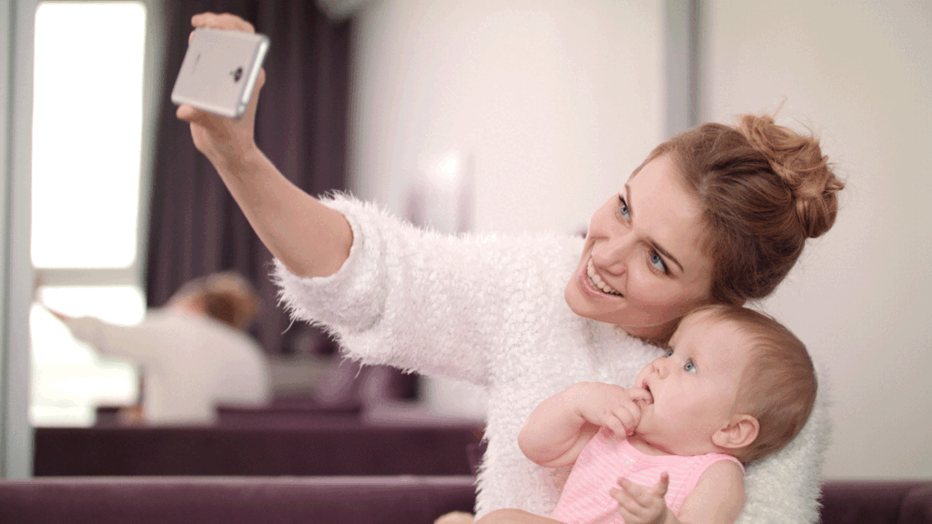 Social media & nieuw ouderschap: Een match made in Instagram heaven (of hel)?