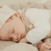 Handige slaapproducten voor je baby: Slapen als een roosje!